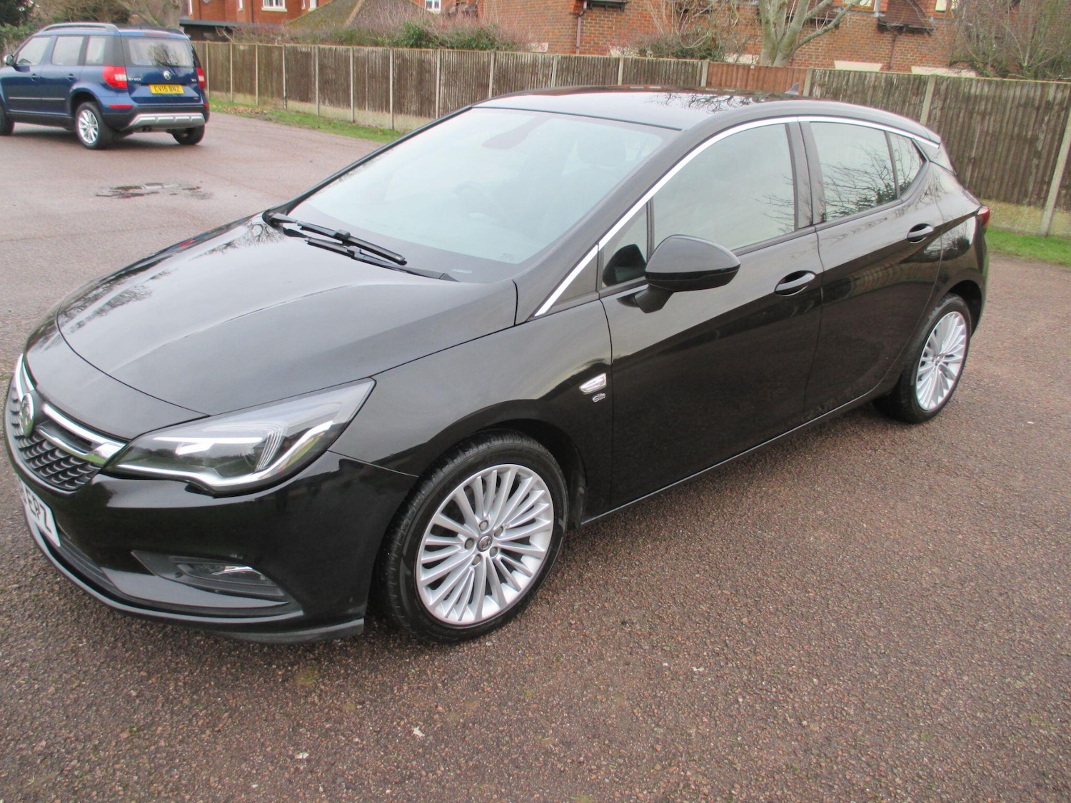 Used Vauxhall Astra 2018 for sale - 77191678: Photo 2