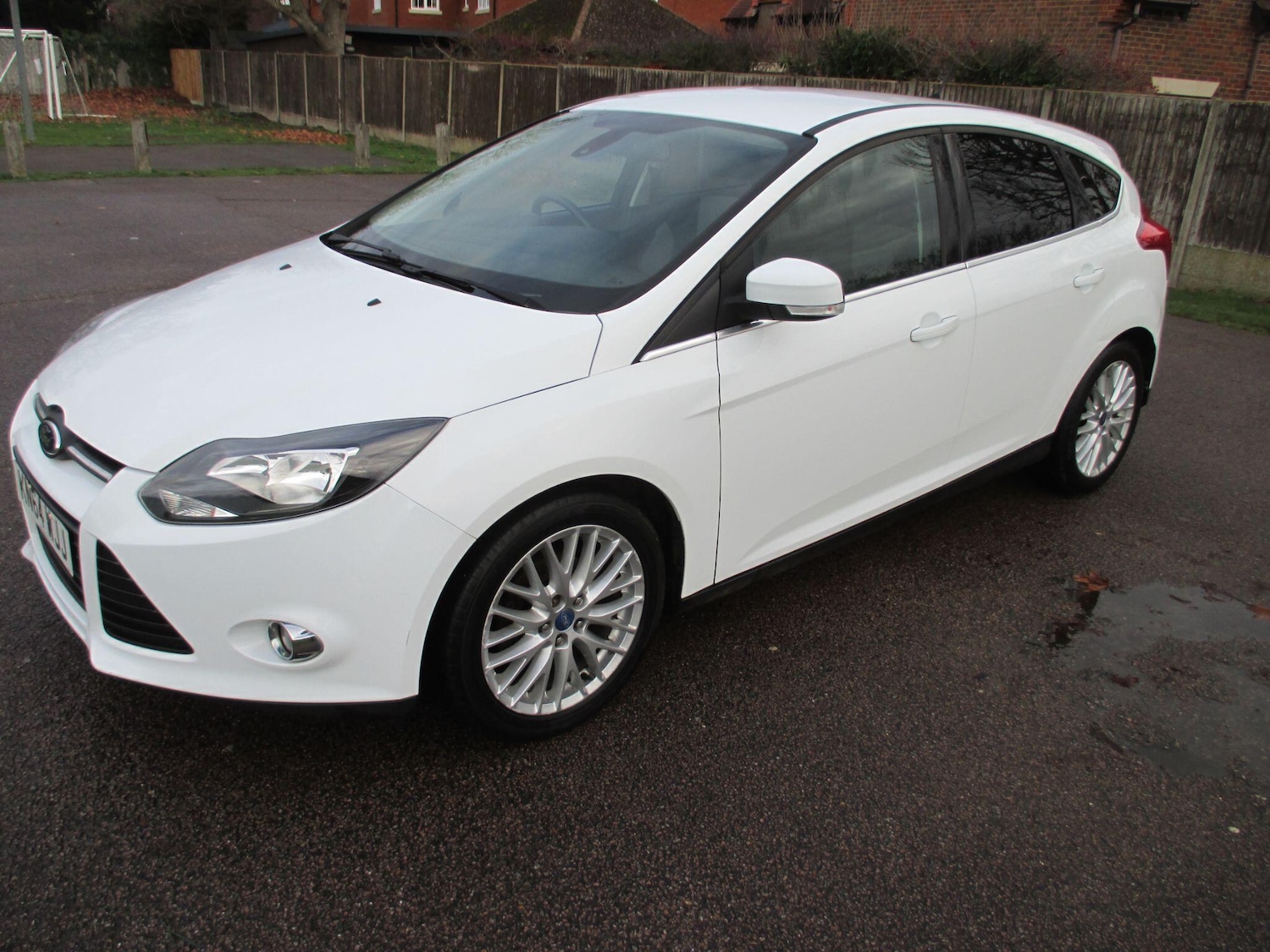 Used Ford Focus 2014 for sale - 76898665: Photo 2