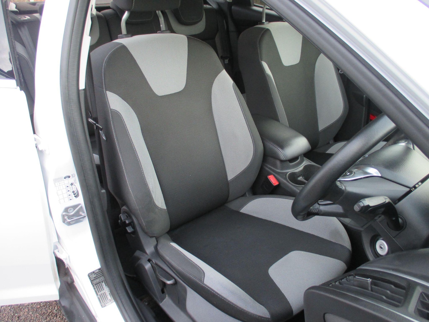 Used Ford Focus 2014 for sale - 76898665: Photo 23