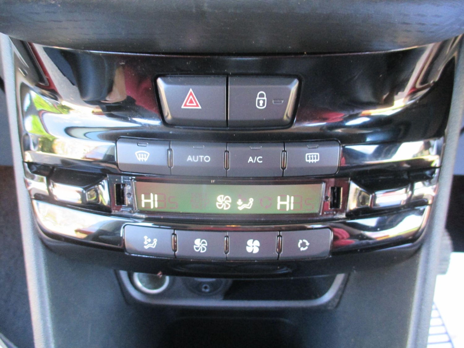 Used Peugeot 2008 for sale - 77074166: Photo 21