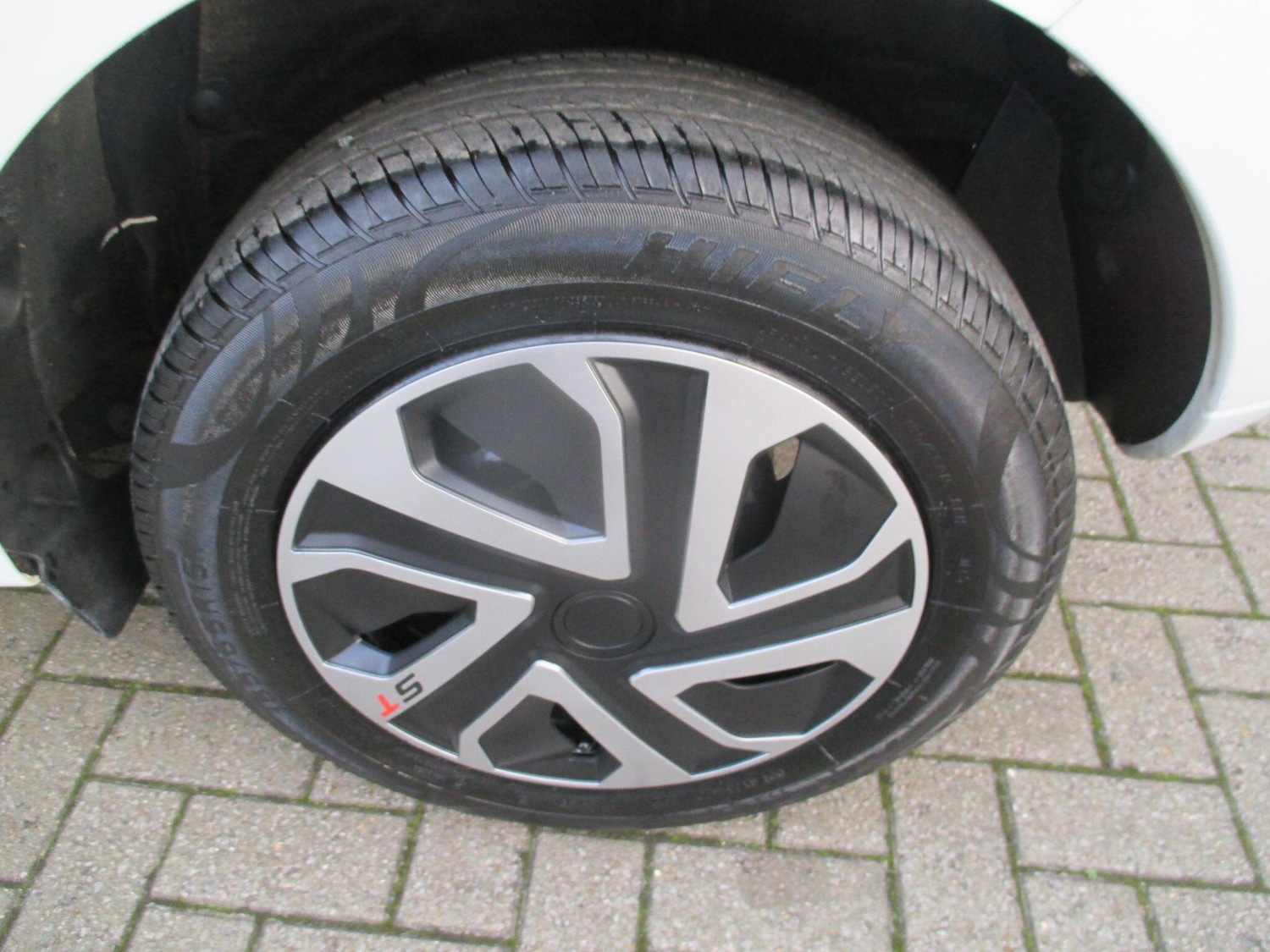 Used Dacia Sandero 2015 for sale - 76409126: Photo 13