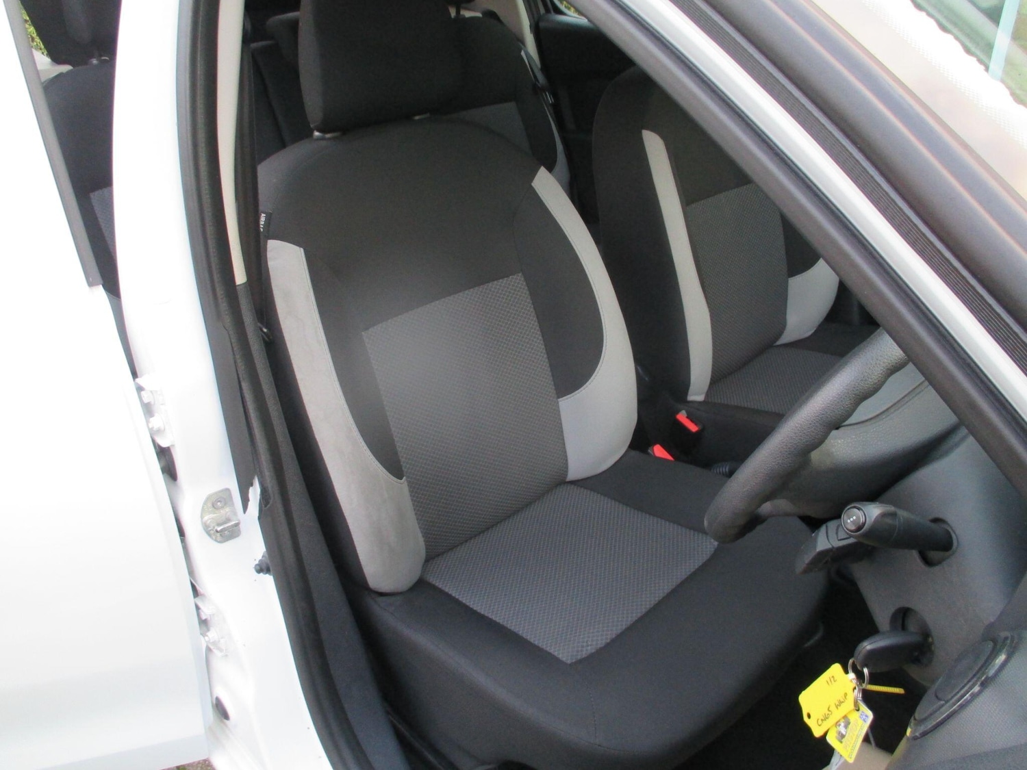 Used Dacia Sandero 2015 for sale - 76409126: Photo 22