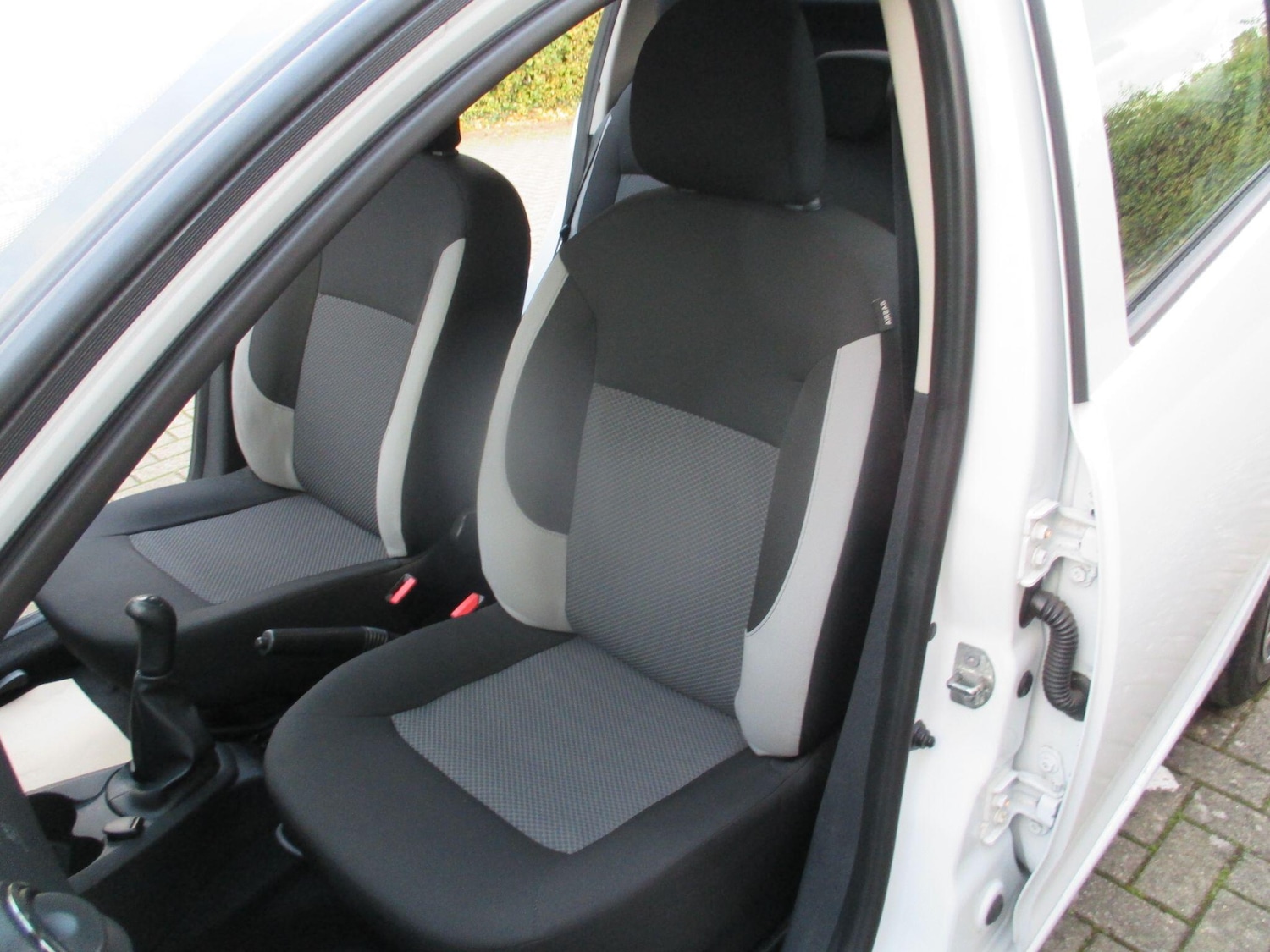 Used Dacia Sandero 2015 for sale - 76409126: Photo 24