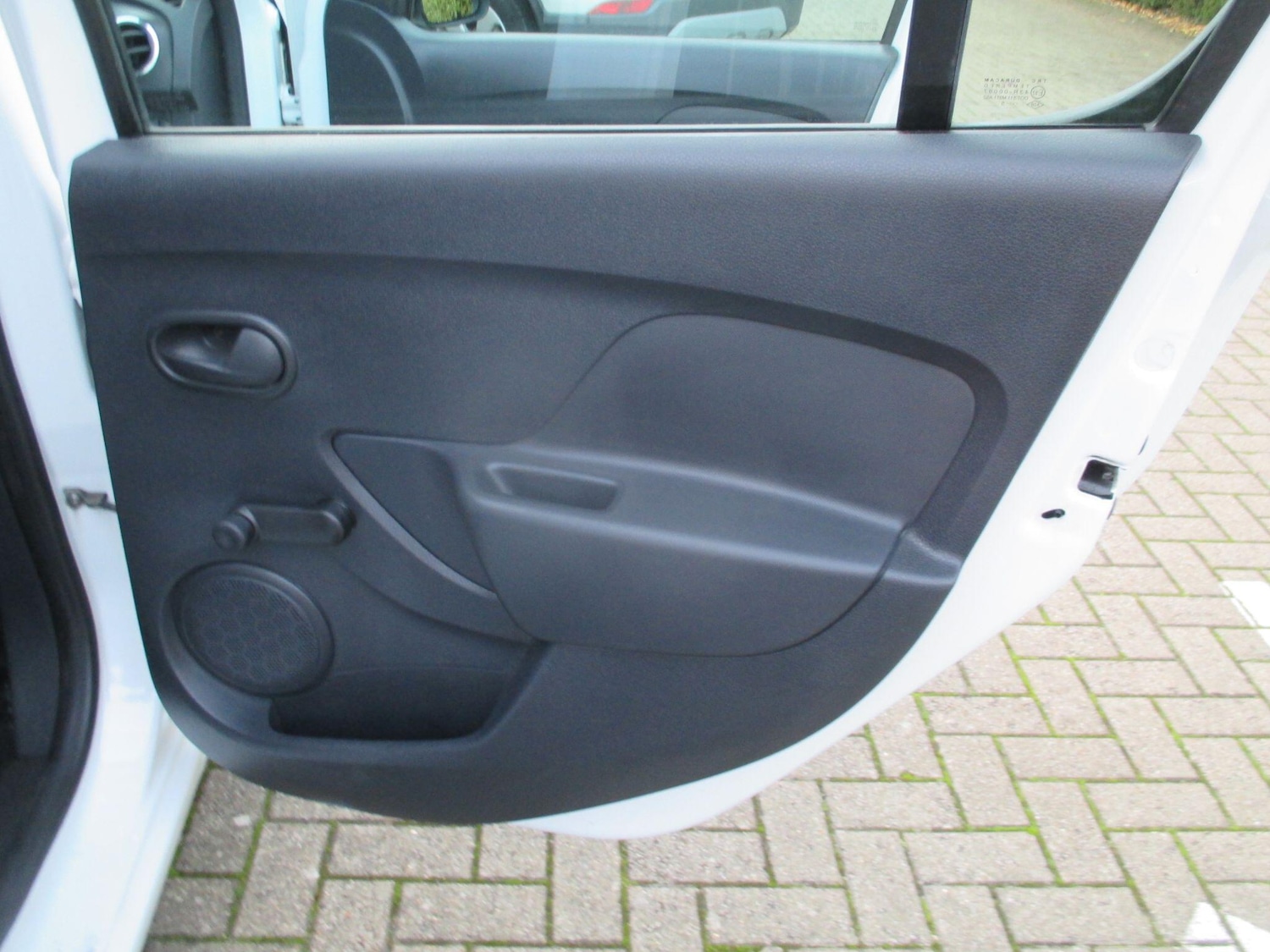 Used Dacia Sandero 2015 for sale - 76409126: Photo 36