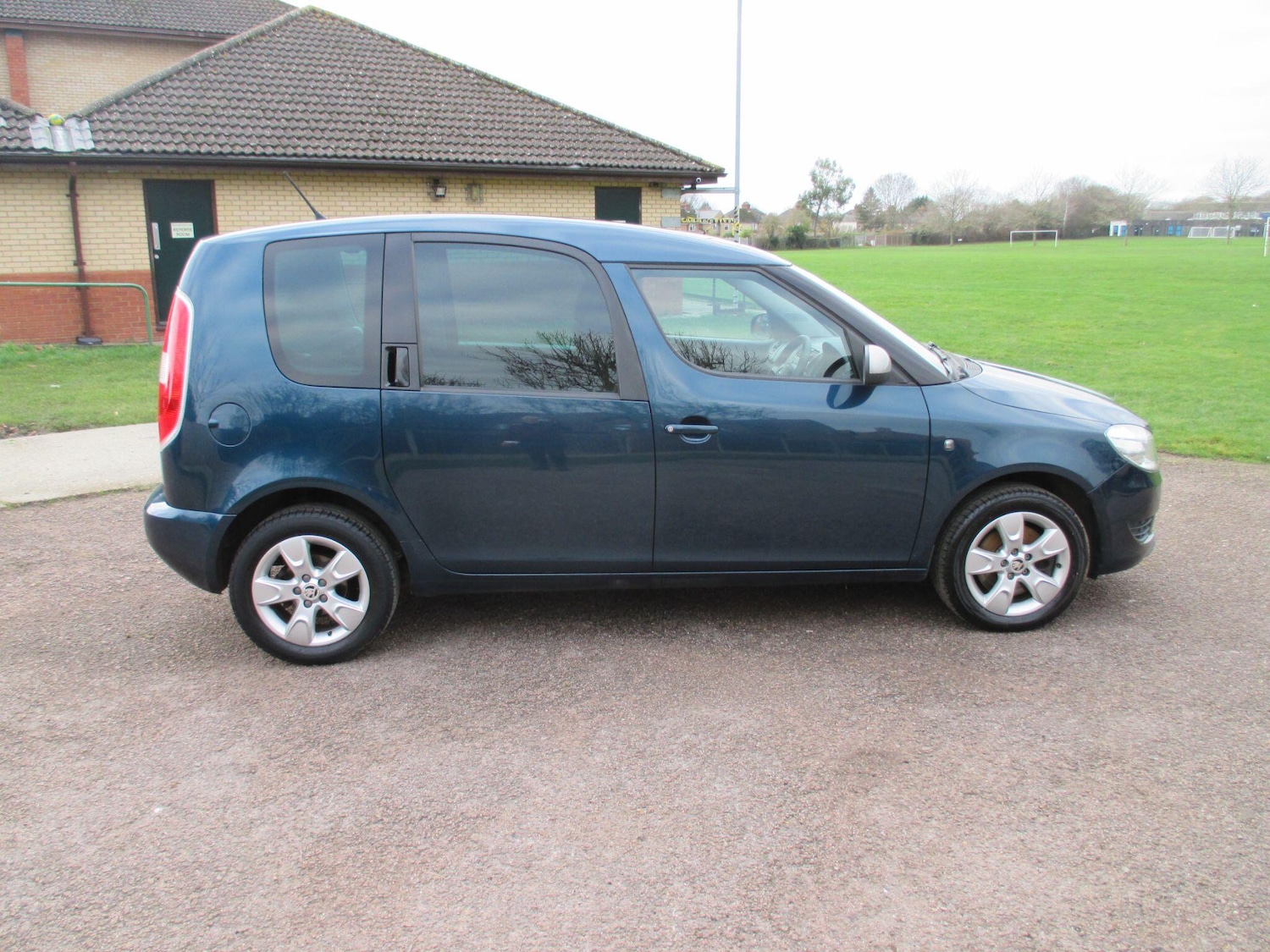 Used Skoda Roomster 2014 for sale - 76953497: Photo 6