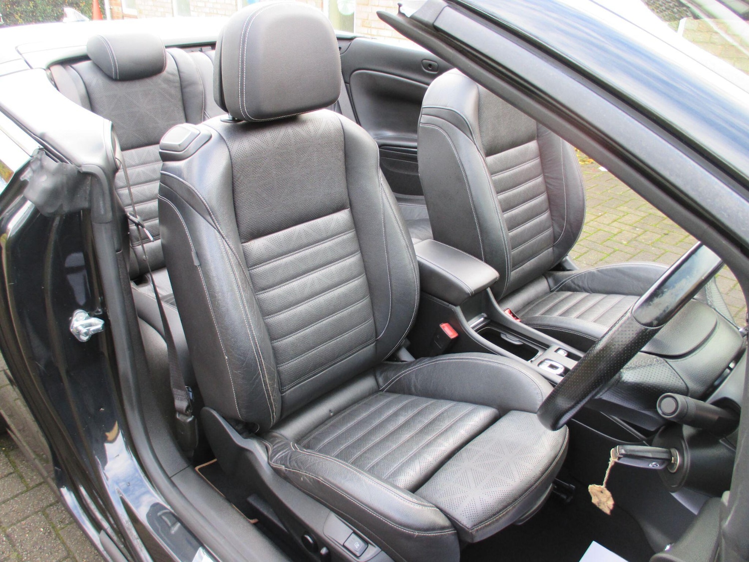 Used Vauxhall Cascada 2015 for sale - 76926754: Photo 21