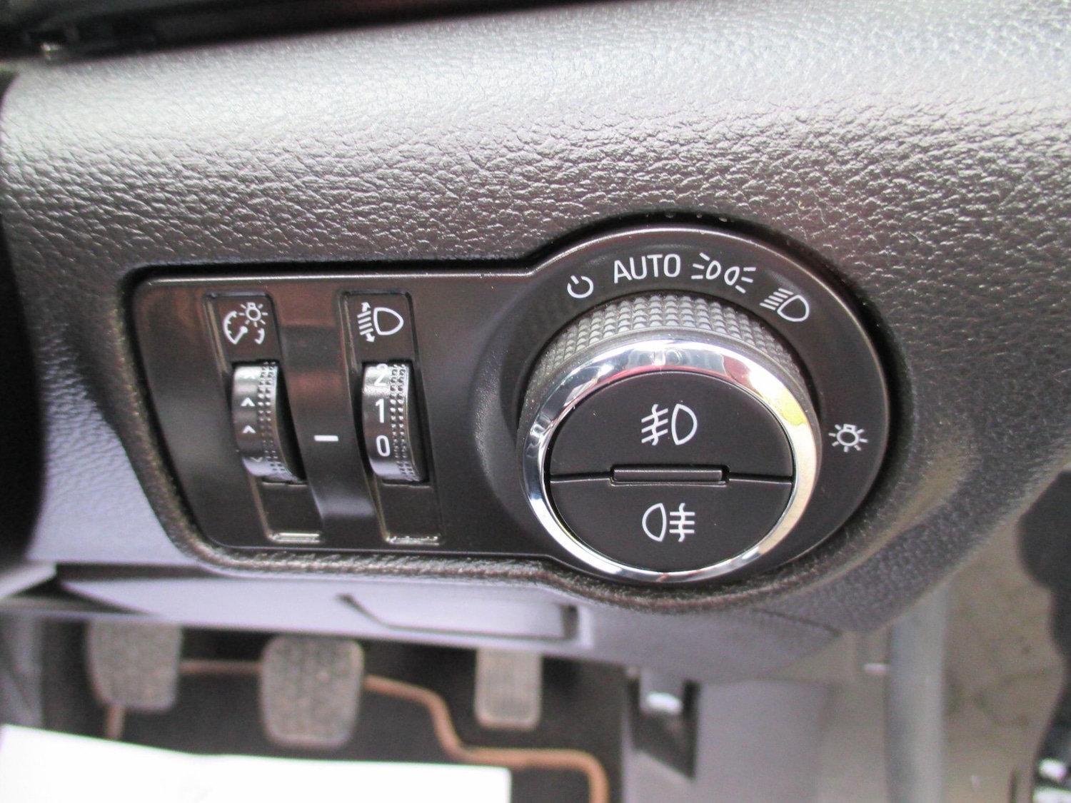 Used Vauxhall Cascada 2015 for sale - 76926754: Photo 37