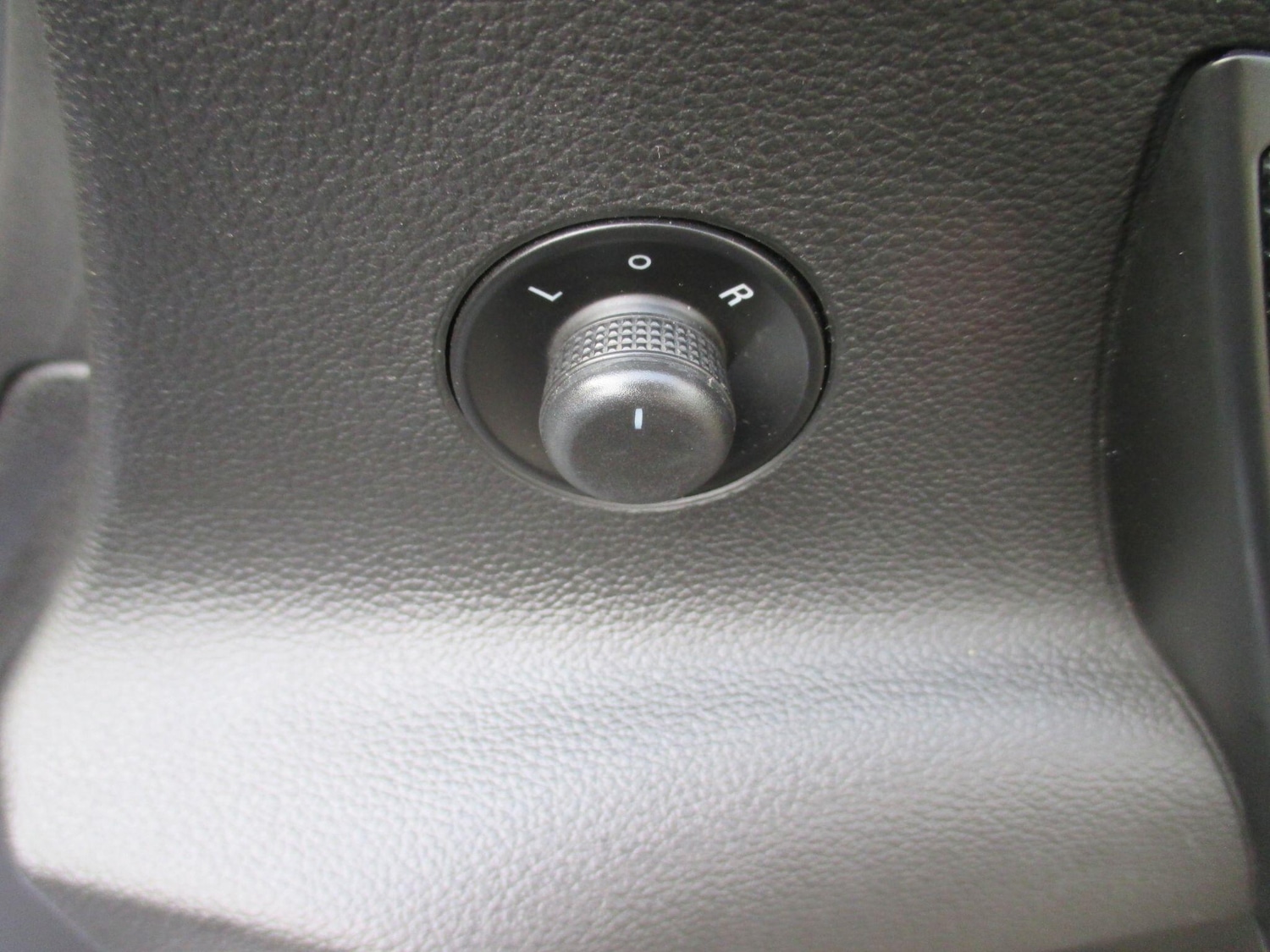 Used Vauxhall Cascada 2015 for sale - 76926754: Photo 38