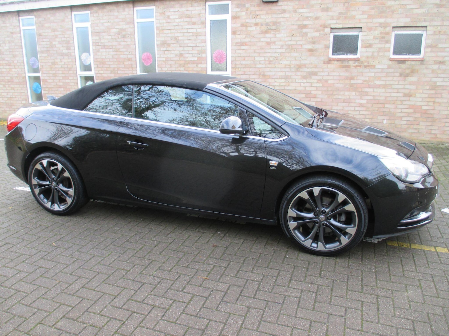 Used Vauxhall Cascada 2015 for sale - 76926754: Photo 6