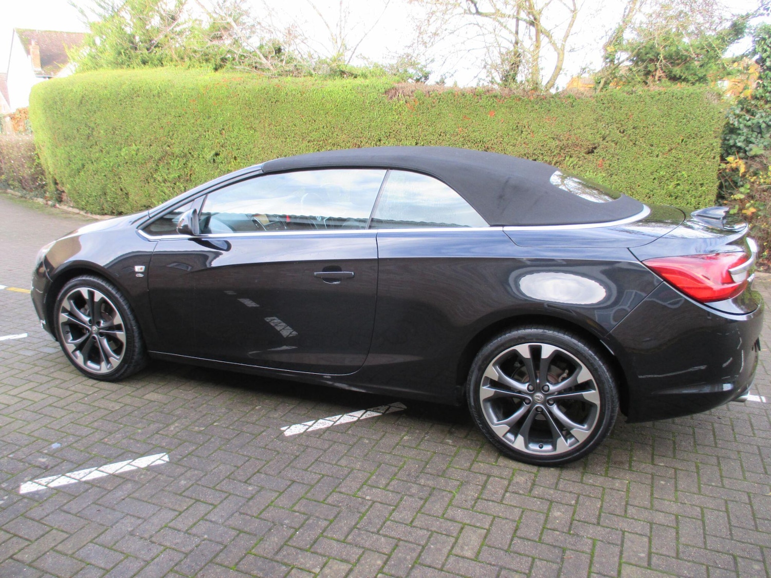 Used Vauxhall Cascada 2015 for sale - 76926754: Photo 7