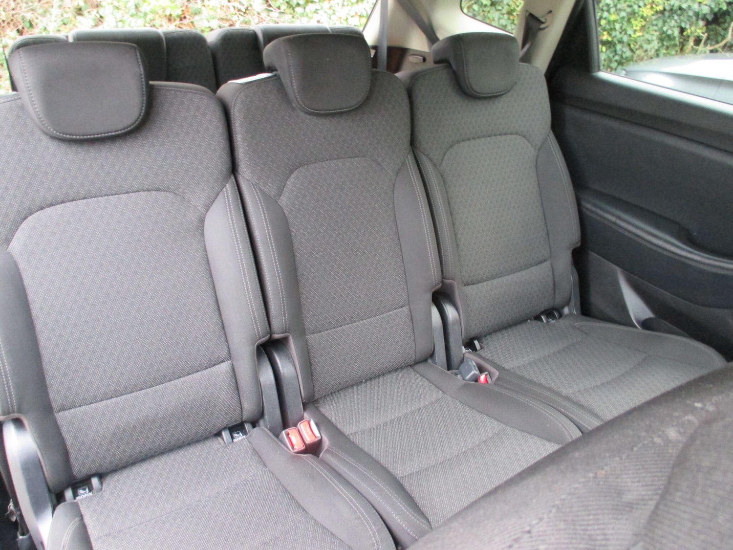 Used Kia Carens 2017 for sale - 76657048: Photo 27