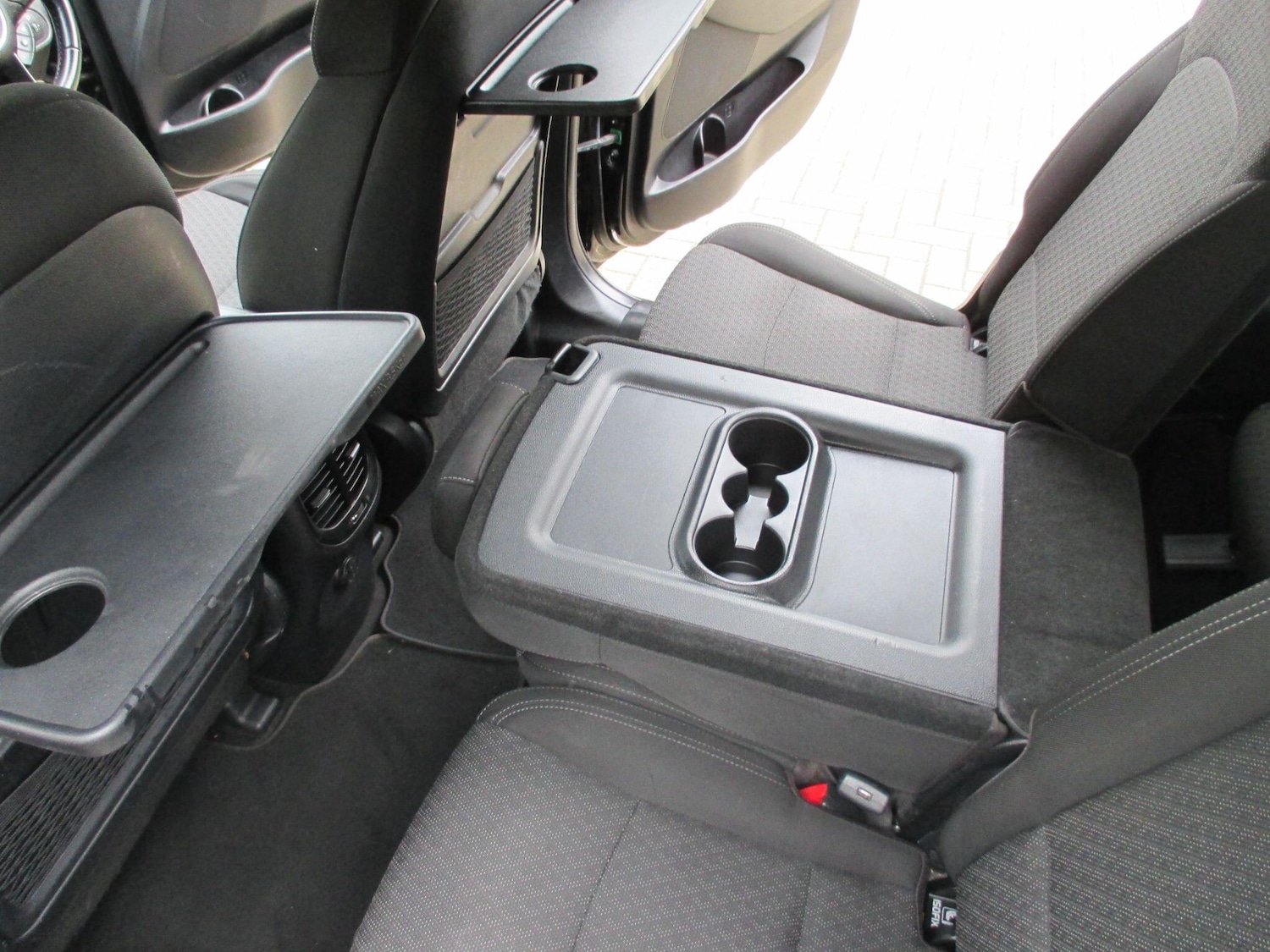 Used Kia Carens 2017 for sale - 76657048: Photo 31