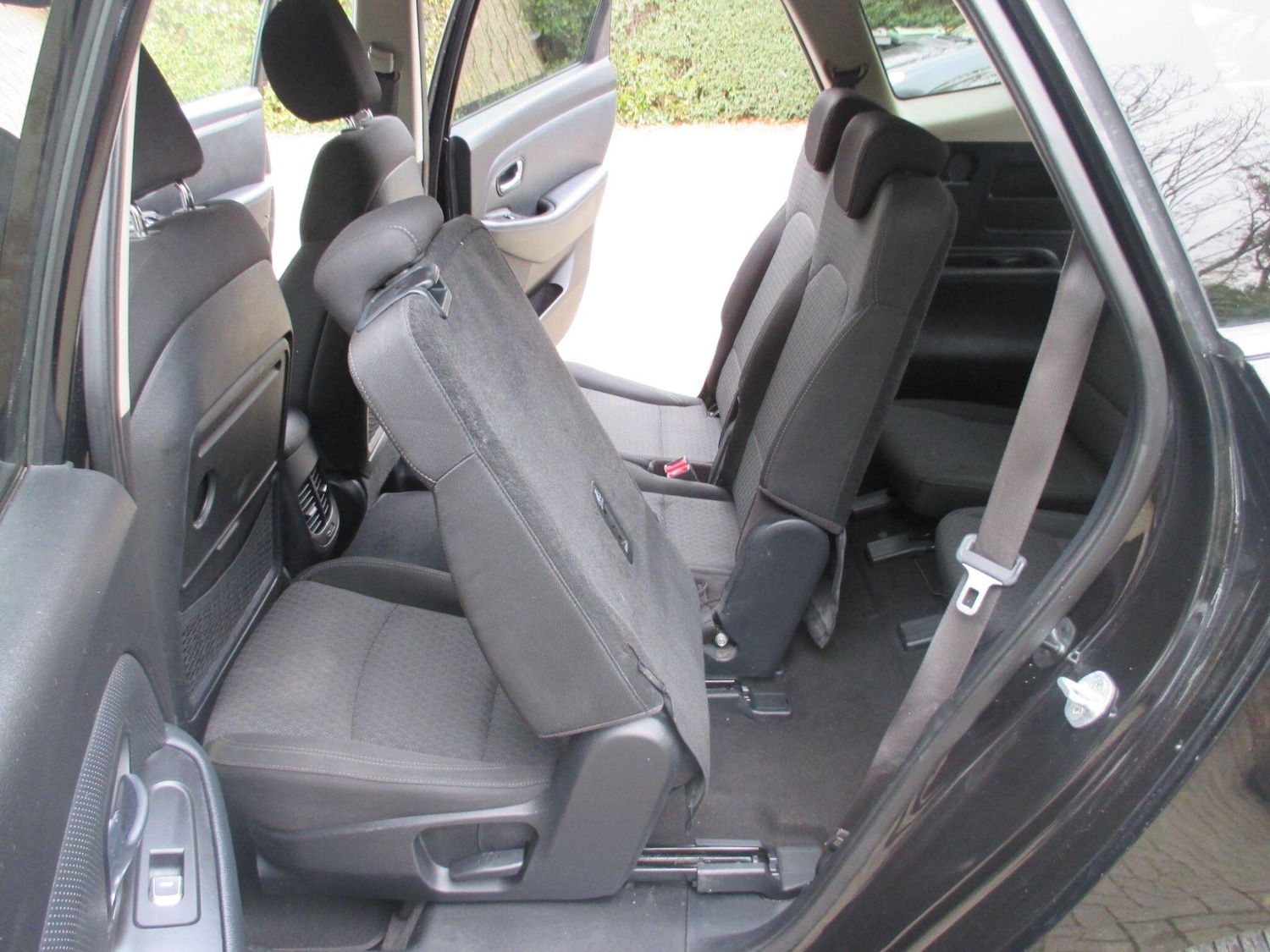 Used Kia Carens 2017 for sale - 76657048: Photo 33