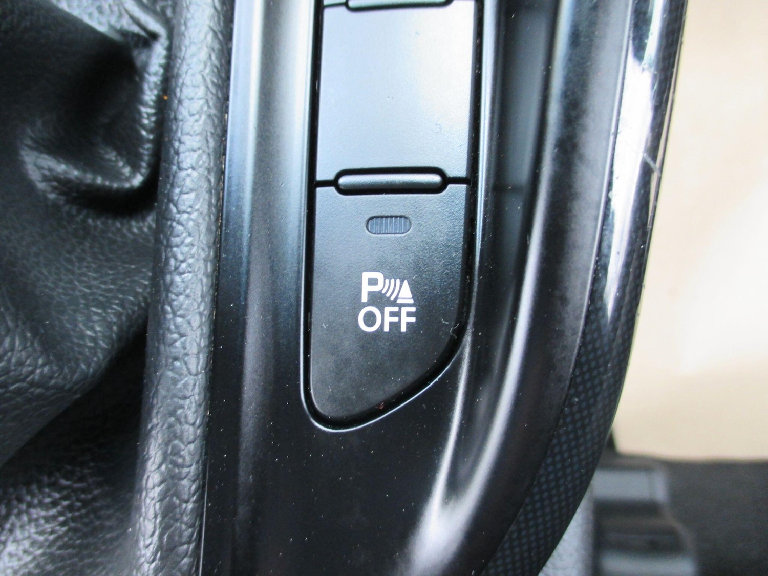 Used Kia Carens 2017 for sale - 76657048: Photo 46