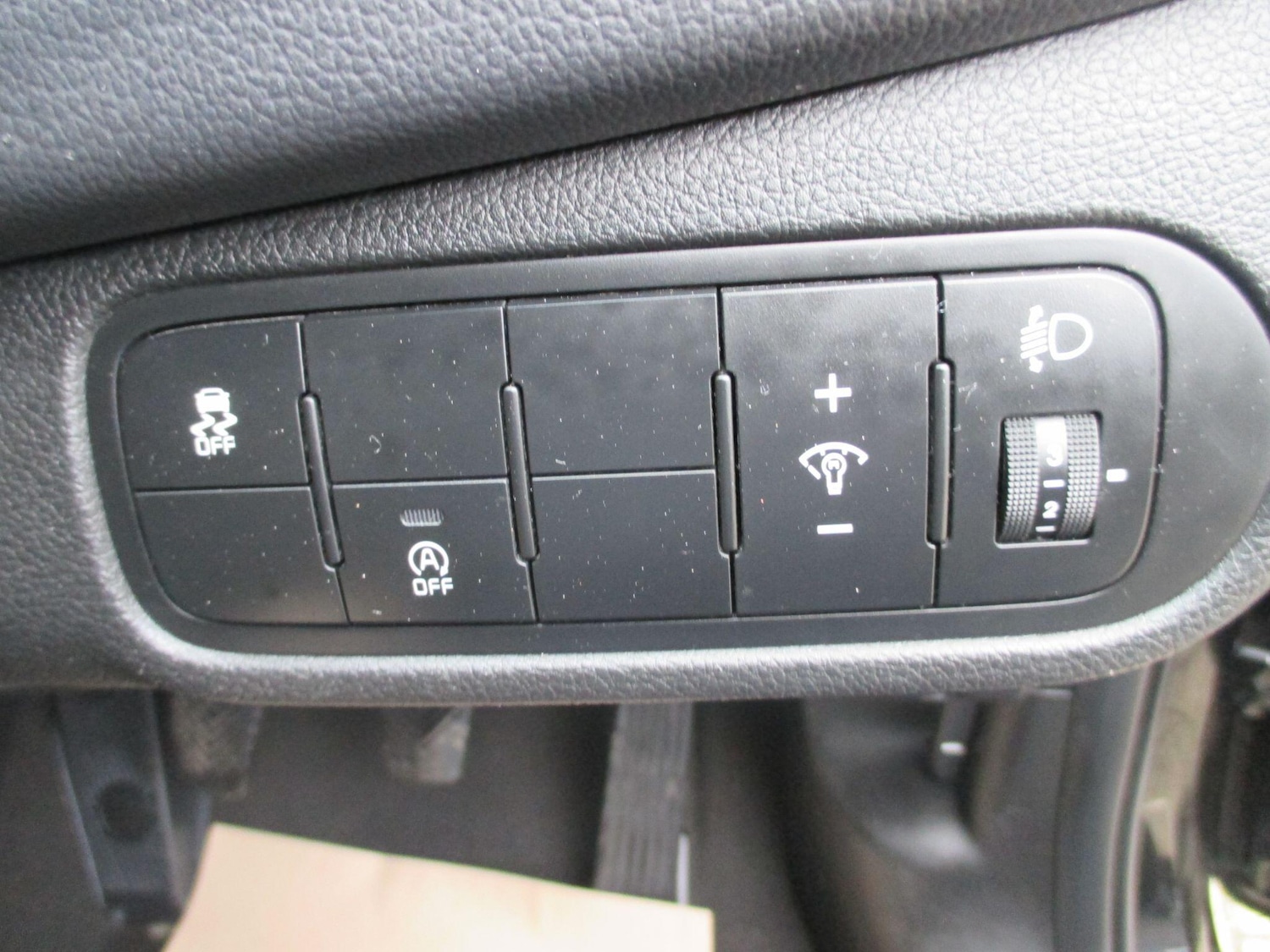 Used Kia Carens 2017 for sale - 76657048: Photo 49