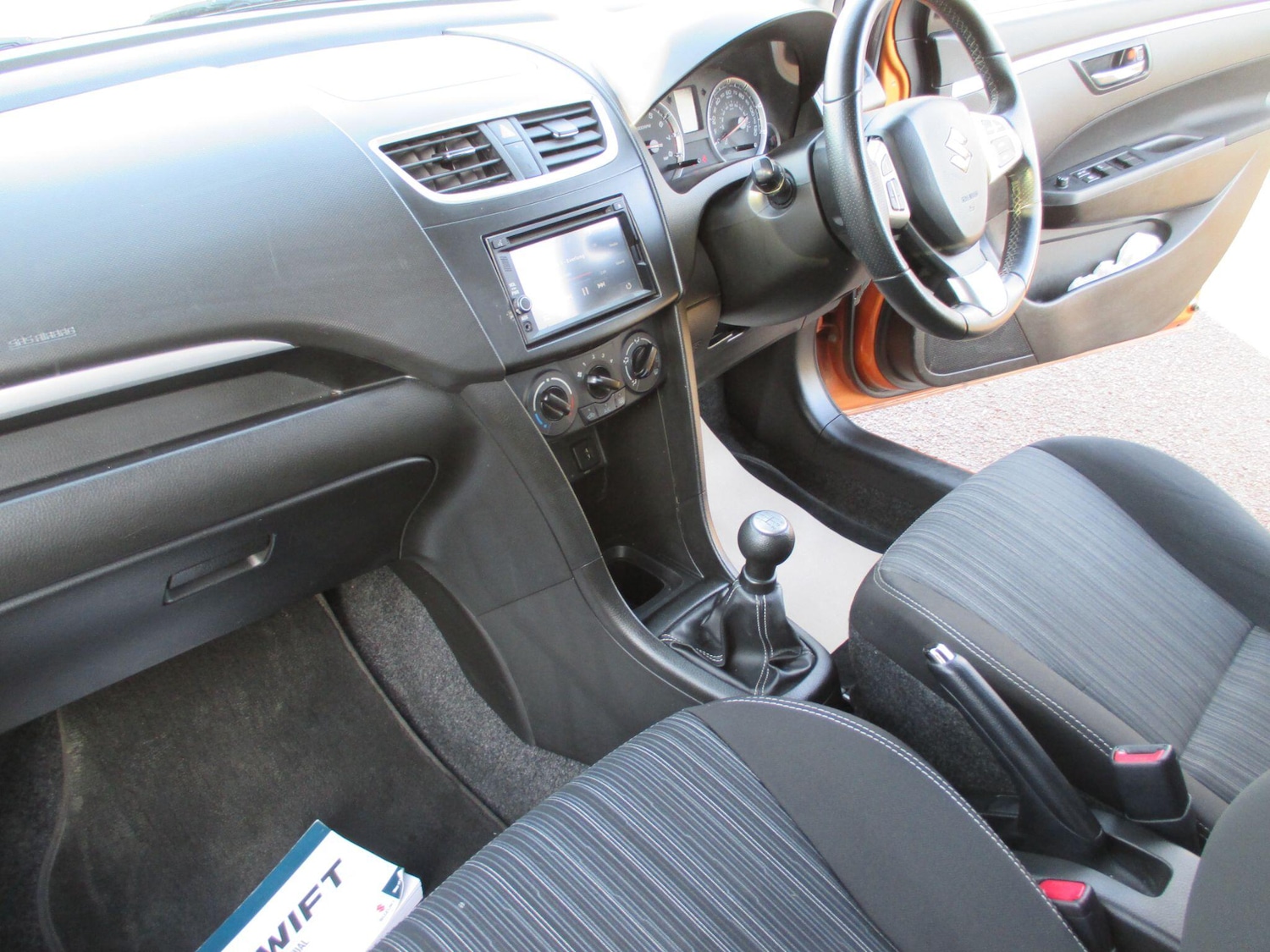 Used Suzuki Swift 2017 for sale - 77330447: Photo 10