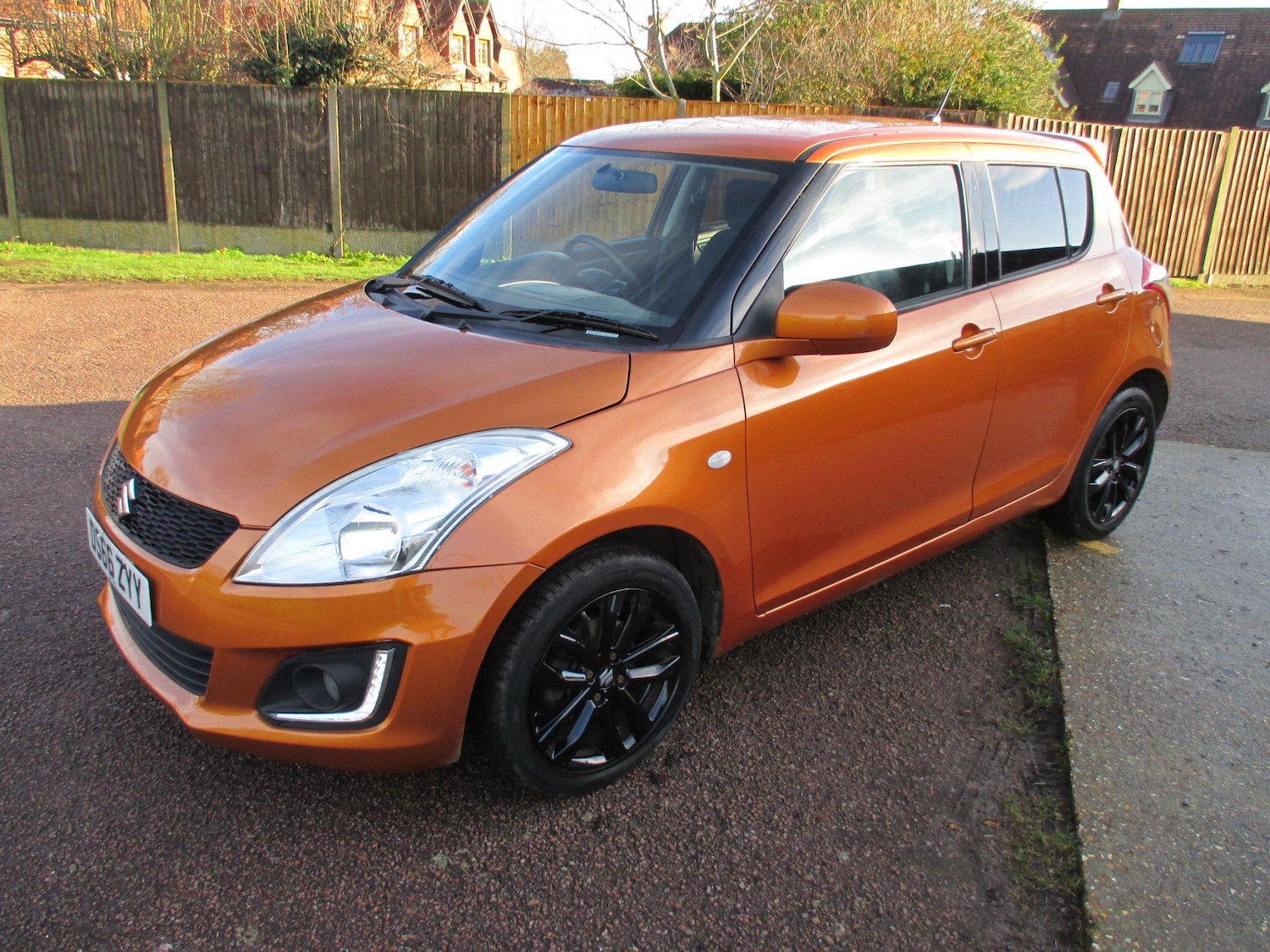 Used Suzuki Swift 2017 for sale - 77330447: Photo 2