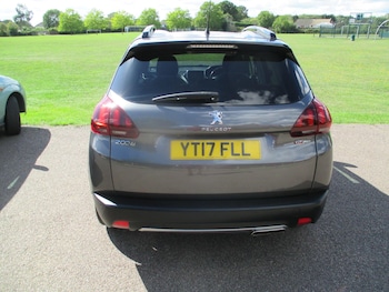 Used Peugeot 2008 2017 for sale - 75884397: Photo