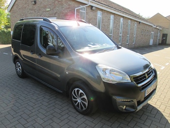 Used Peugeot Partner Tepee 2018 for sale - 79471471: Photo