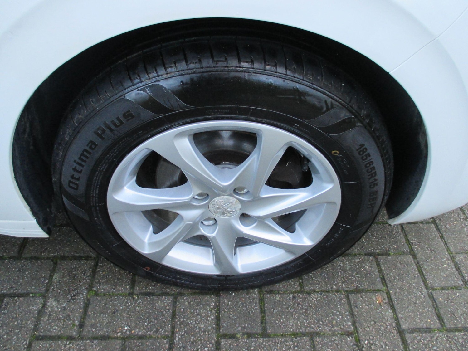 Used Peugeot 208 2015 for sale - 77020947: Photo 11