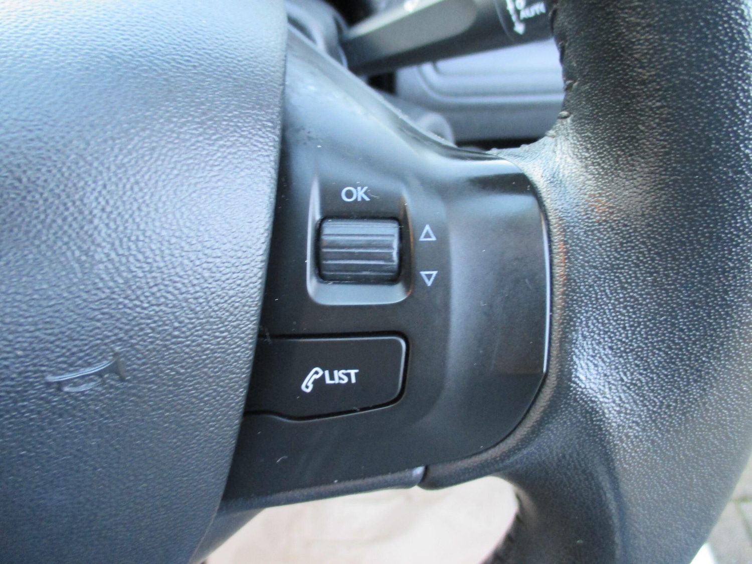 Used Peugeot 208 2015 for sale - 77020947: Photo 29