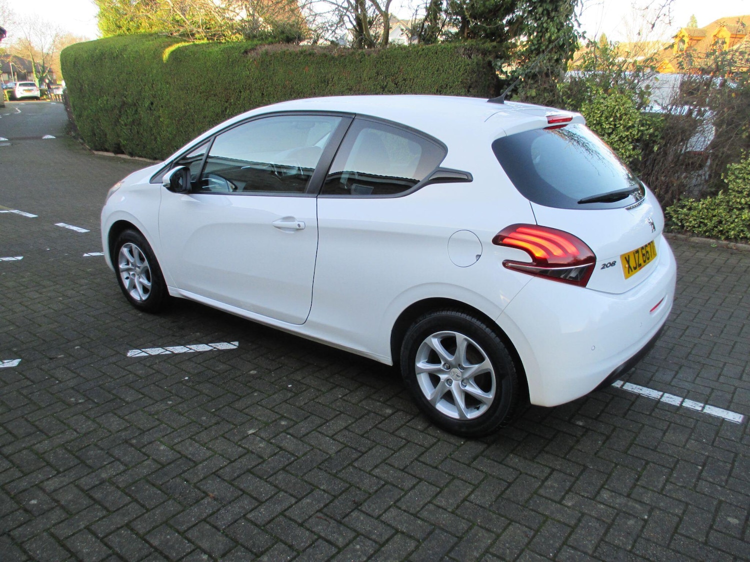 Used Peugeot 208 2015 for sale - 77020947: Photo 8