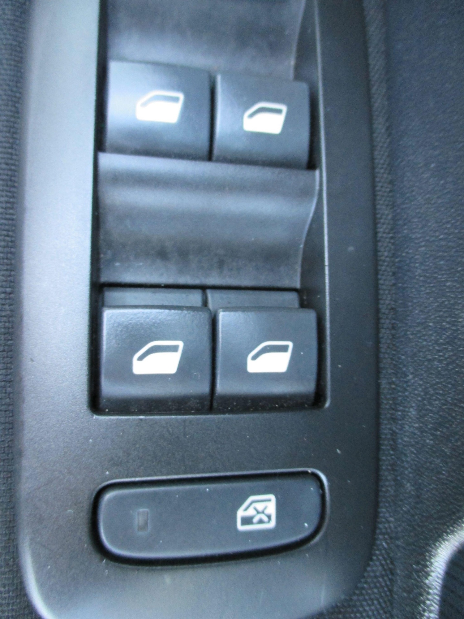 Used Peugeot 2008 2017 for sale - 76913904: Photo 37