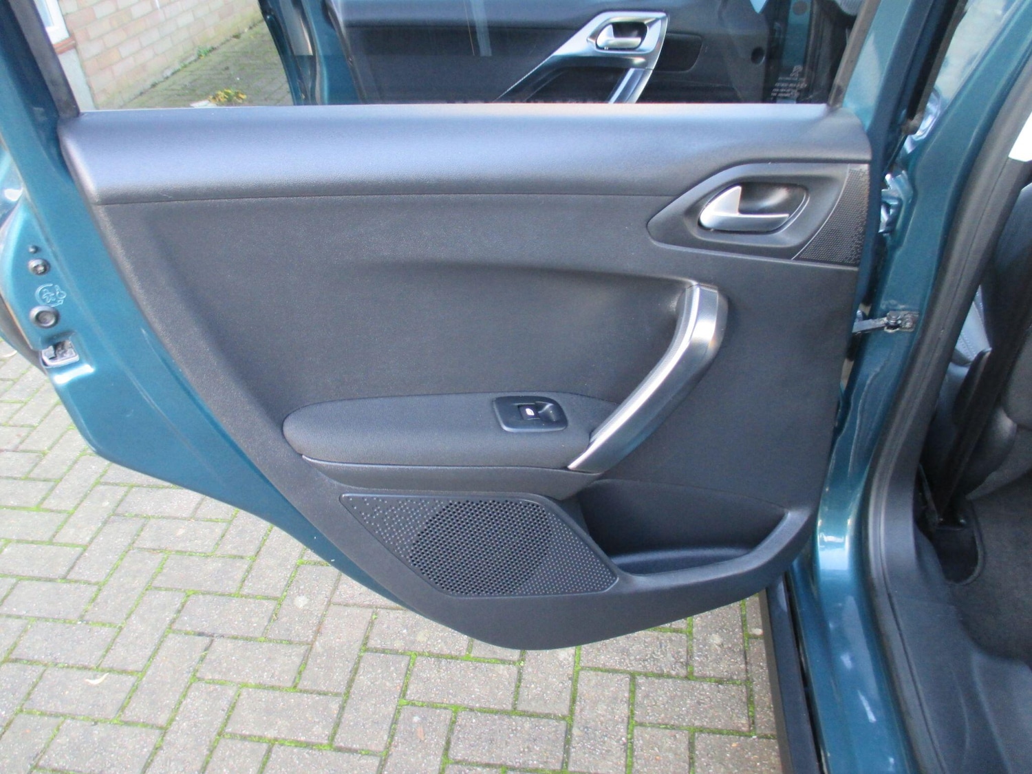 Used Peugeot 2008 2017 for sale - 76913904: Photo 39