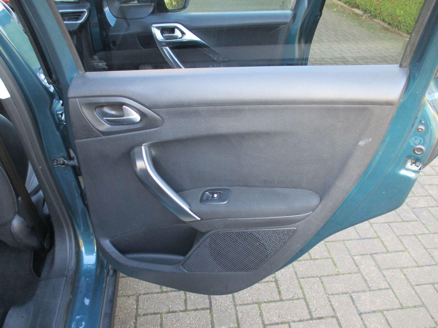 Used Peugeot 2008 2017 for sale - 76913904: Photo 40