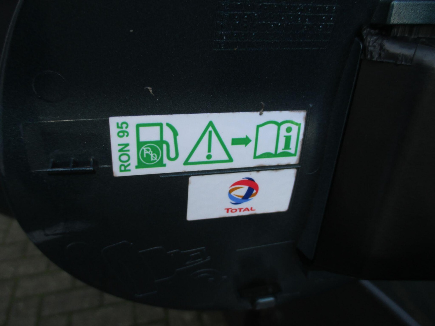 Used Peugeot 2008 2017 for sale - 76913904: Photo 44