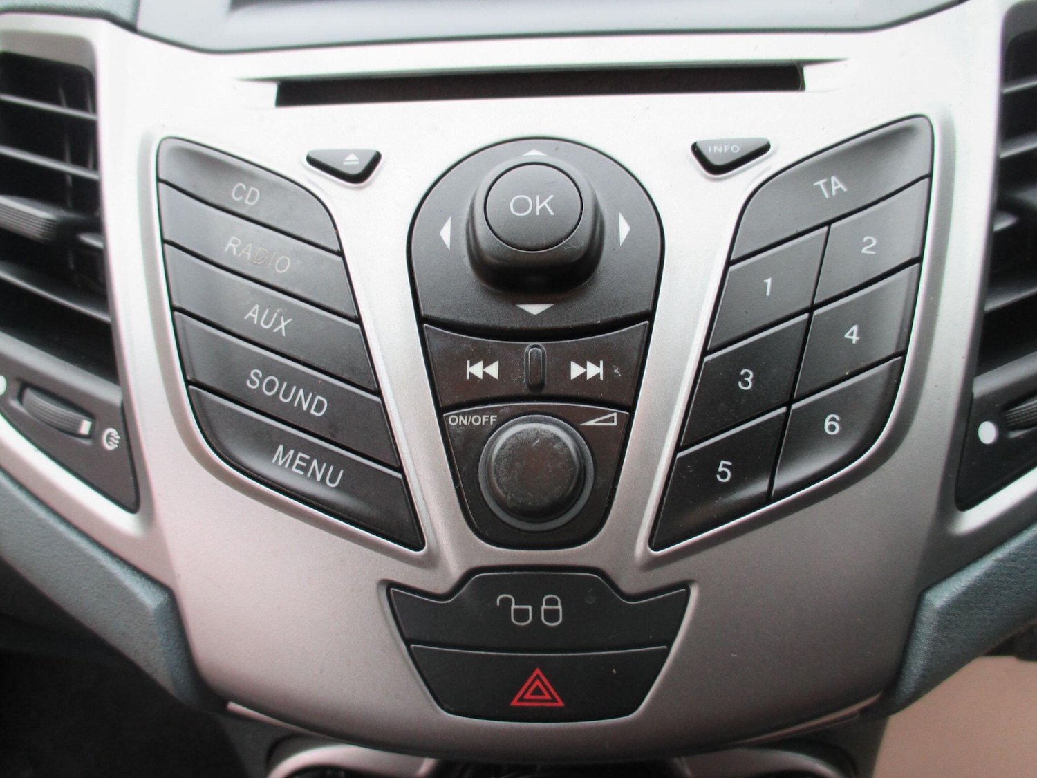 Used Ford Fiesta 2009 for sale - 76714128: Photo 20