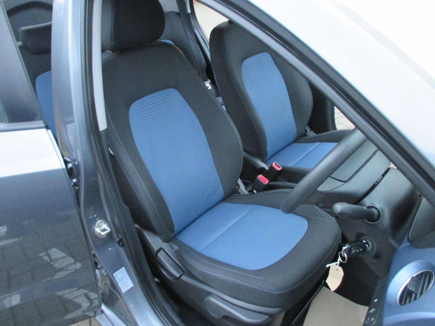 Used Hyundai i10 2014 for sale - 77084419: Photo 19