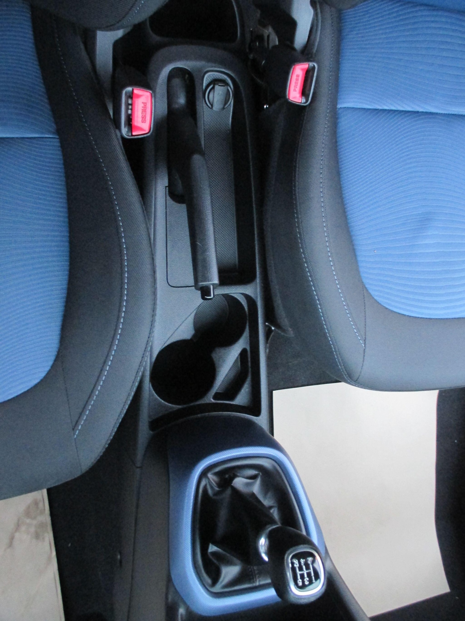 Used Hyundai i10 2014 for sale - 77084419: Photo 34