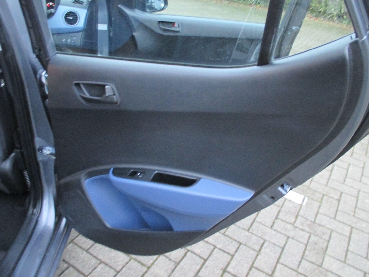 Used Hyundai i10 2014 for sale - 77084419: Photo 37