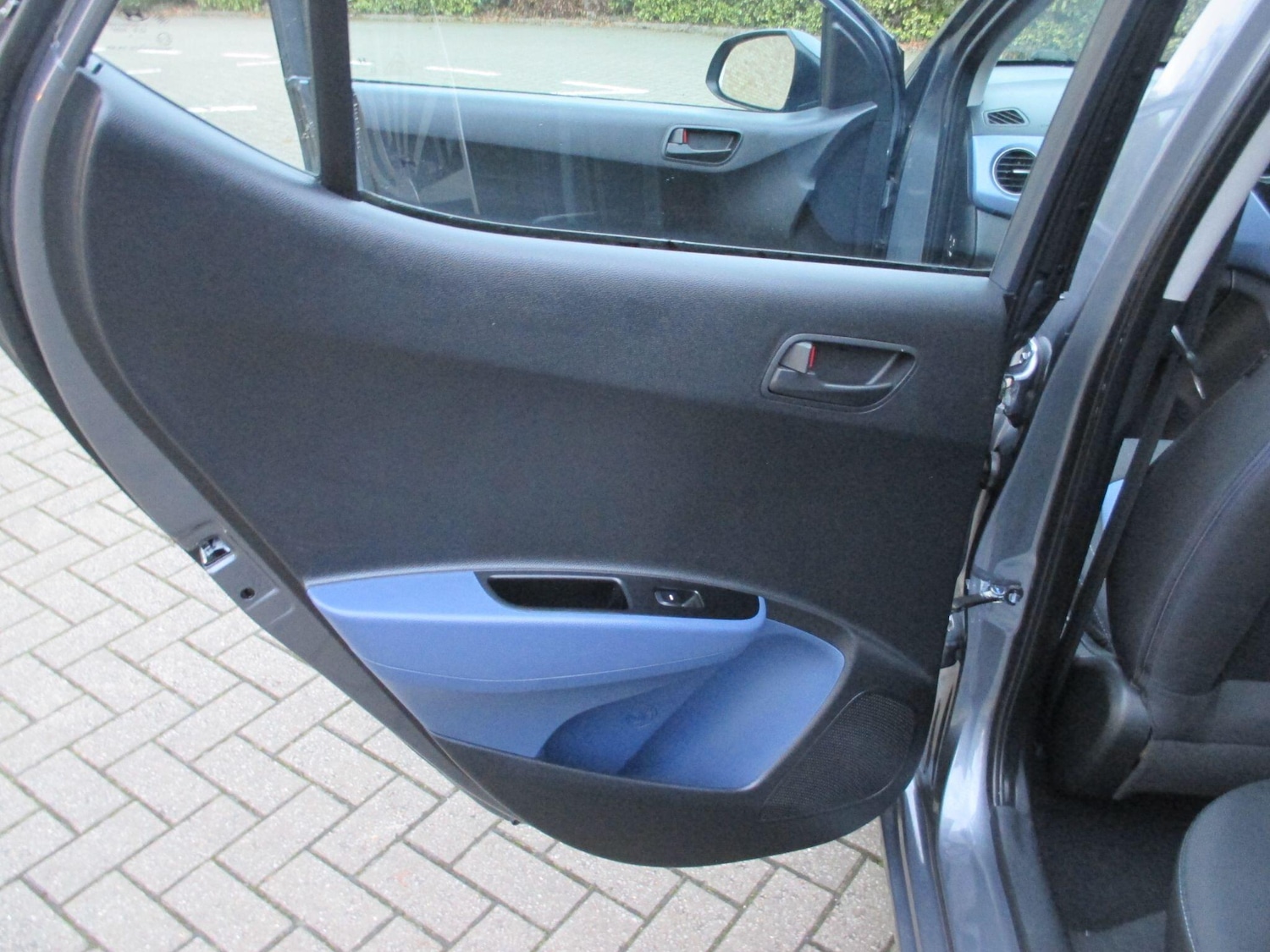 Used Hyundai i10 2014 for sale - 77084419: Photo 38