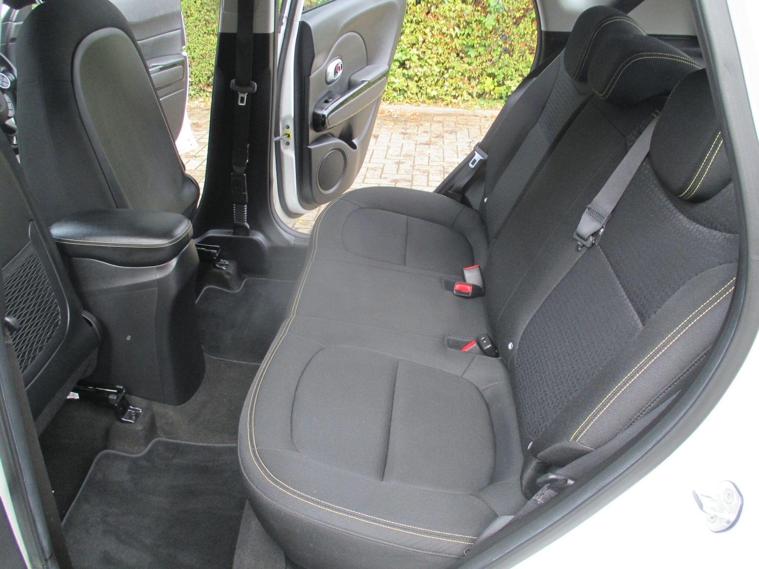 Vehicle 29