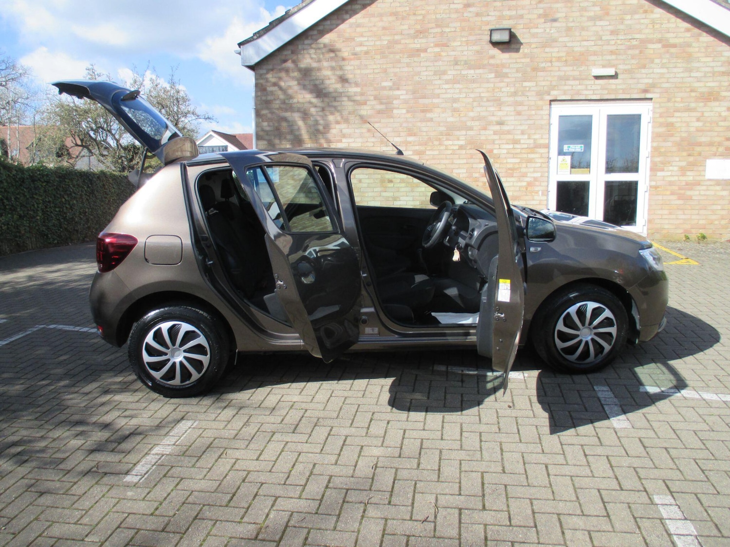Used Dacia Sandero for sale - 78057710: Photo 9