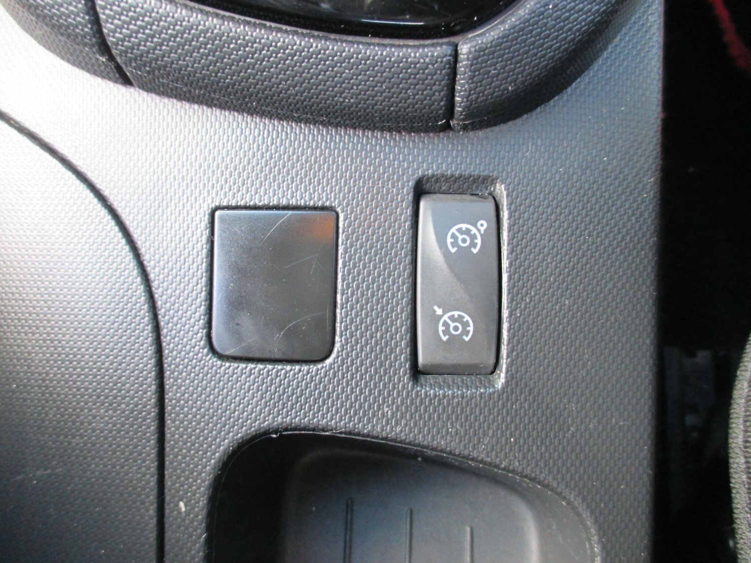 Used Renault Clio 2014 for sale - 77376758: Photo 35