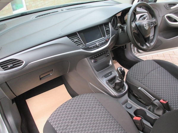 Used Vauxhall Astra 2017 for sale - 76269950: Photo 15