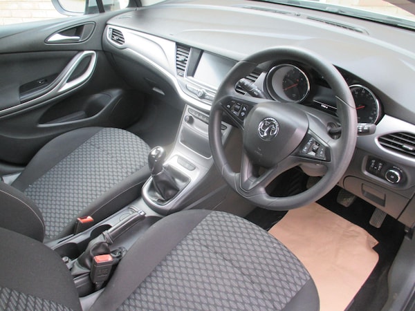 Used Vauxhall Astra 2017 for sale - 76269950: Photo 16