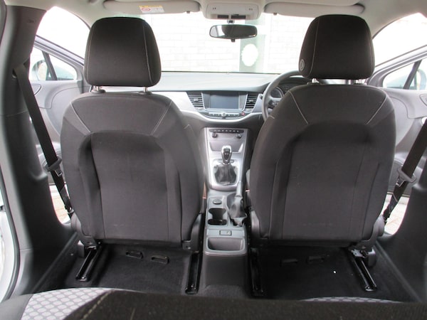 Used Vauxhall Astra 2017 for sale - 76269950: Photo 31