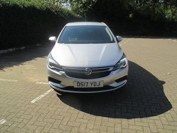 Used Vauxhall Astra 2017 for sale - 76269950: Photo 3