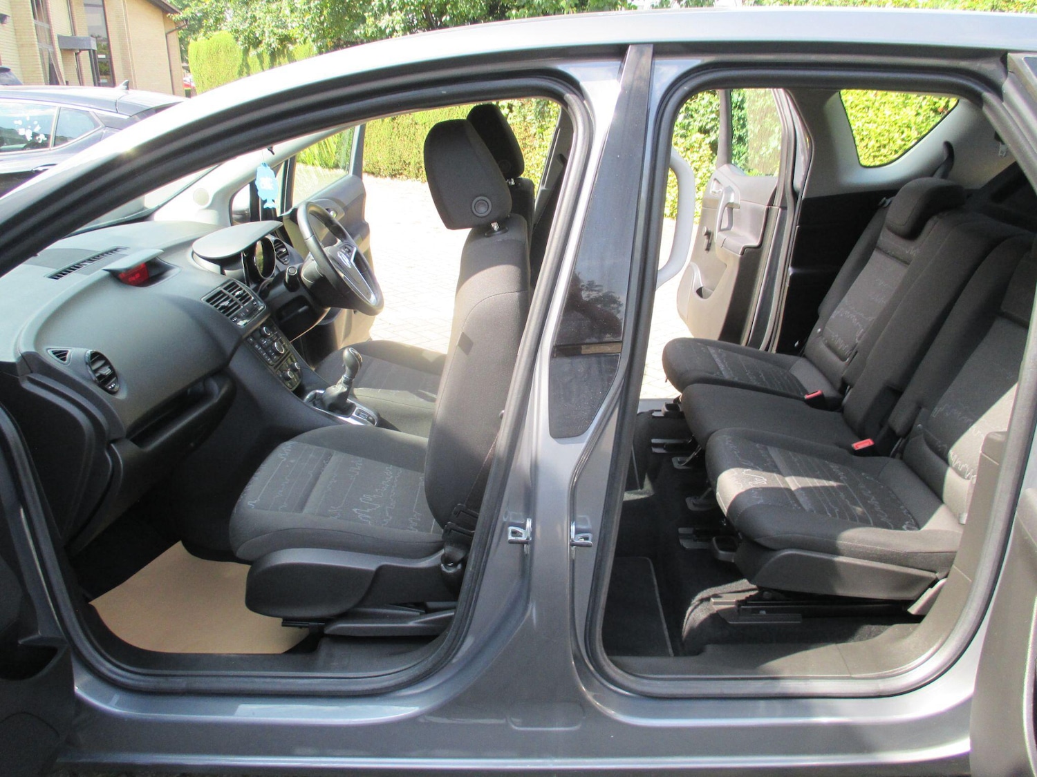 Vehicle 27