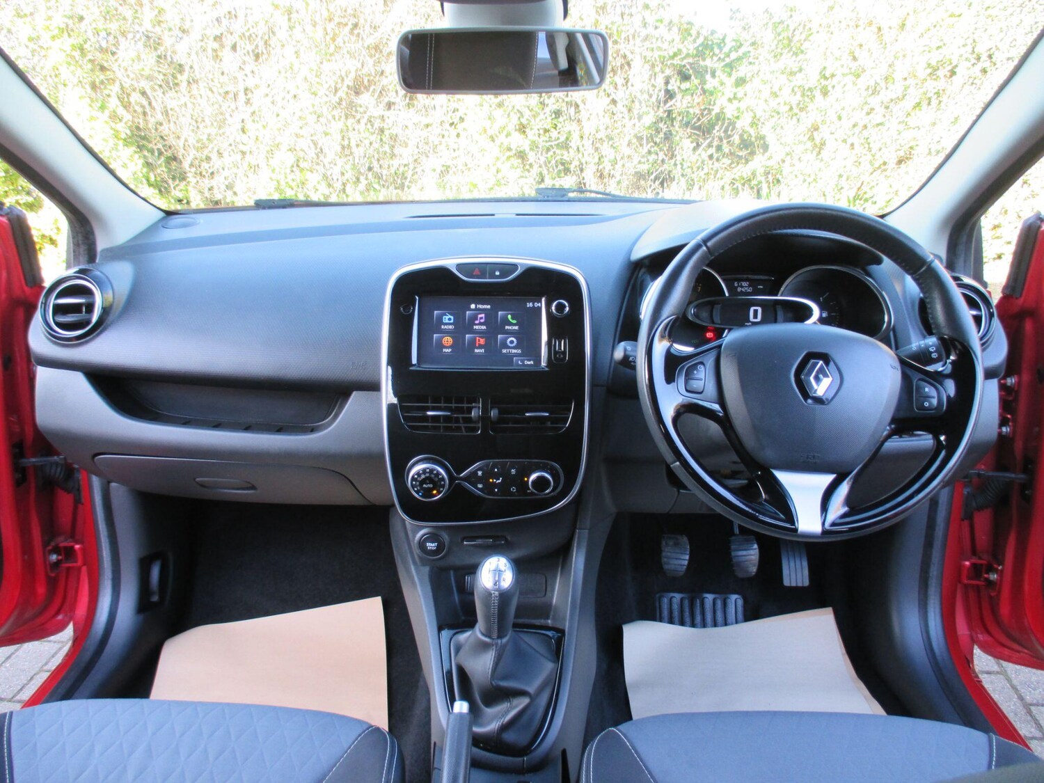 Used Renault Clio for sale - 78058765: Photo 14