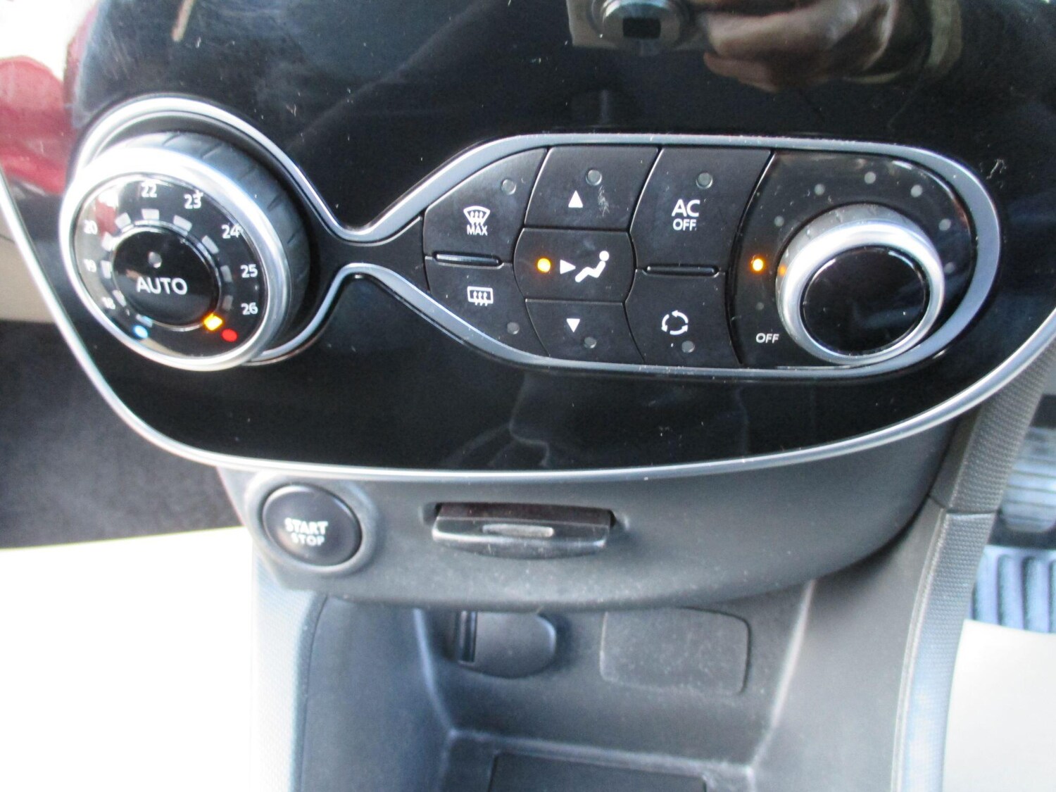 Used Renault Clio for sale - 78058765: Photo 21