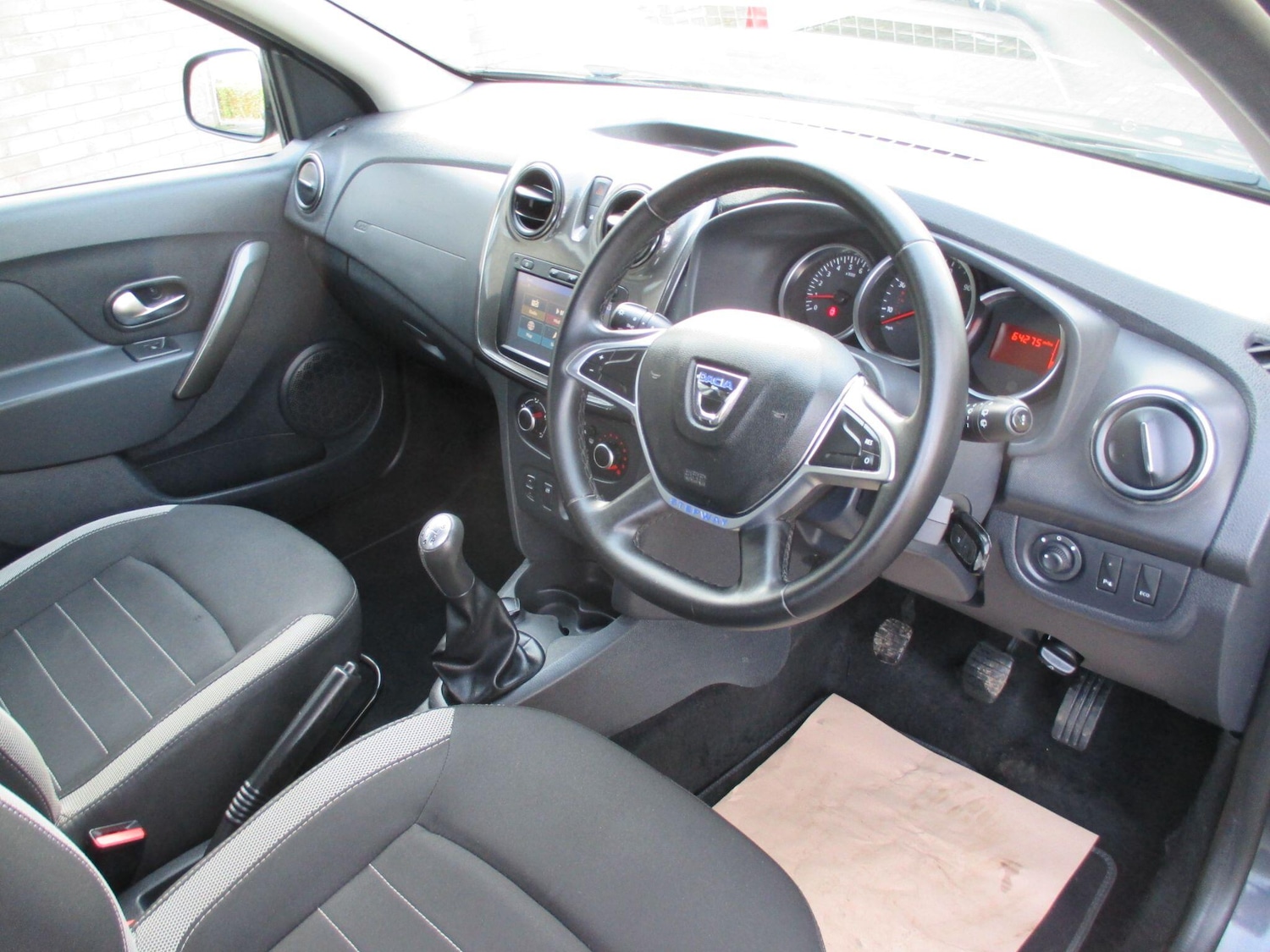 Used Dacia Sandero Stepway for sale - 77705180: Photo 17