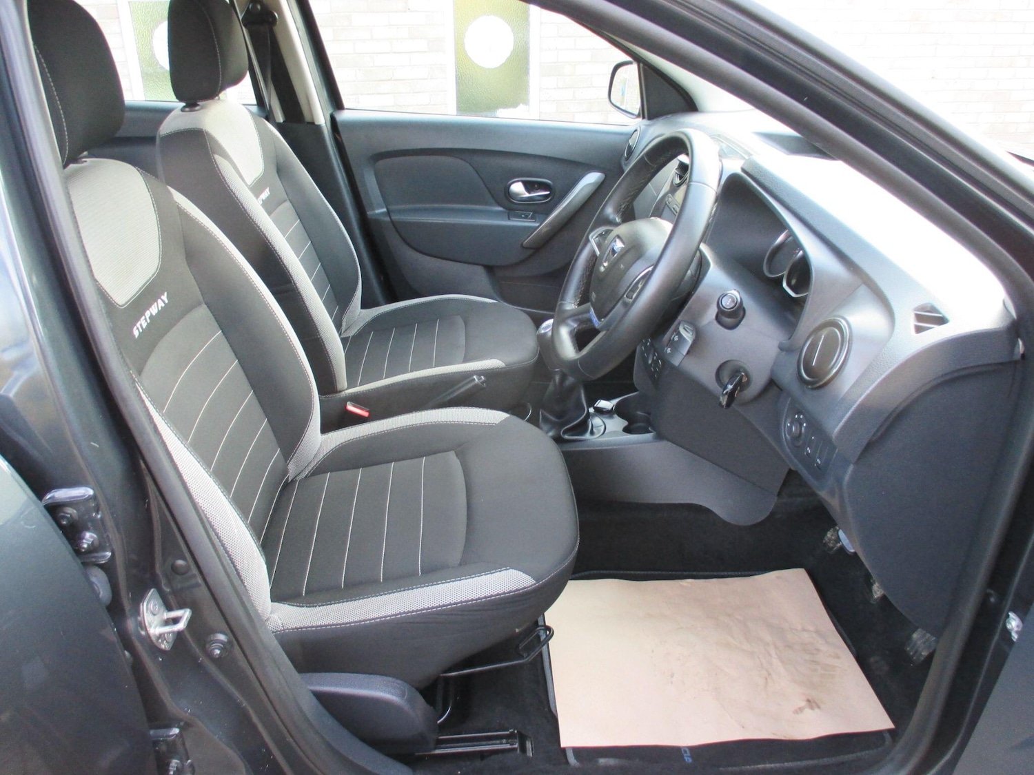 Used Dacia Sandero Stepway for sale - 77705180: Photo 22