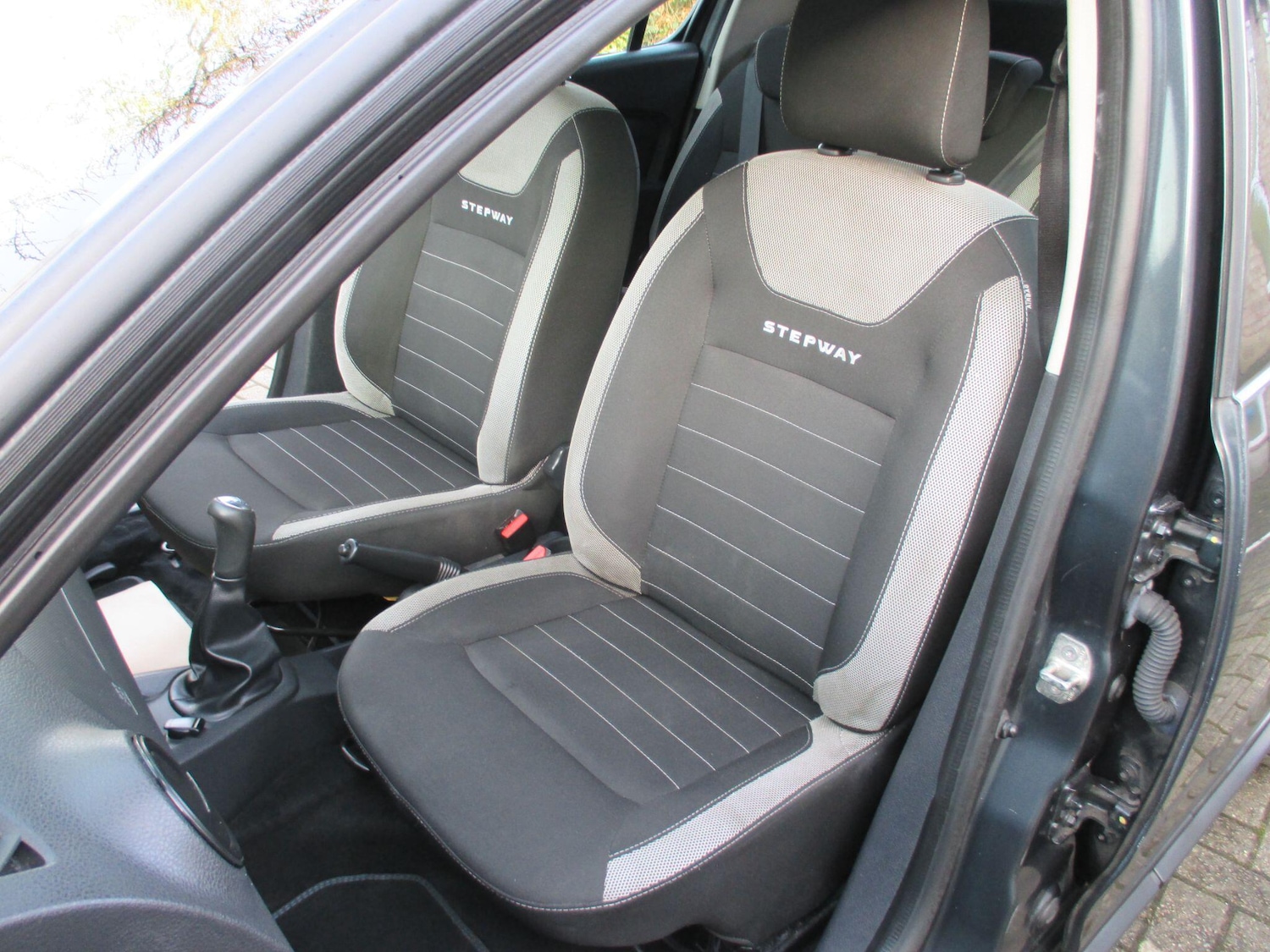 Used Dacia Sandero Stepway for sale - 77705180: Photo 23