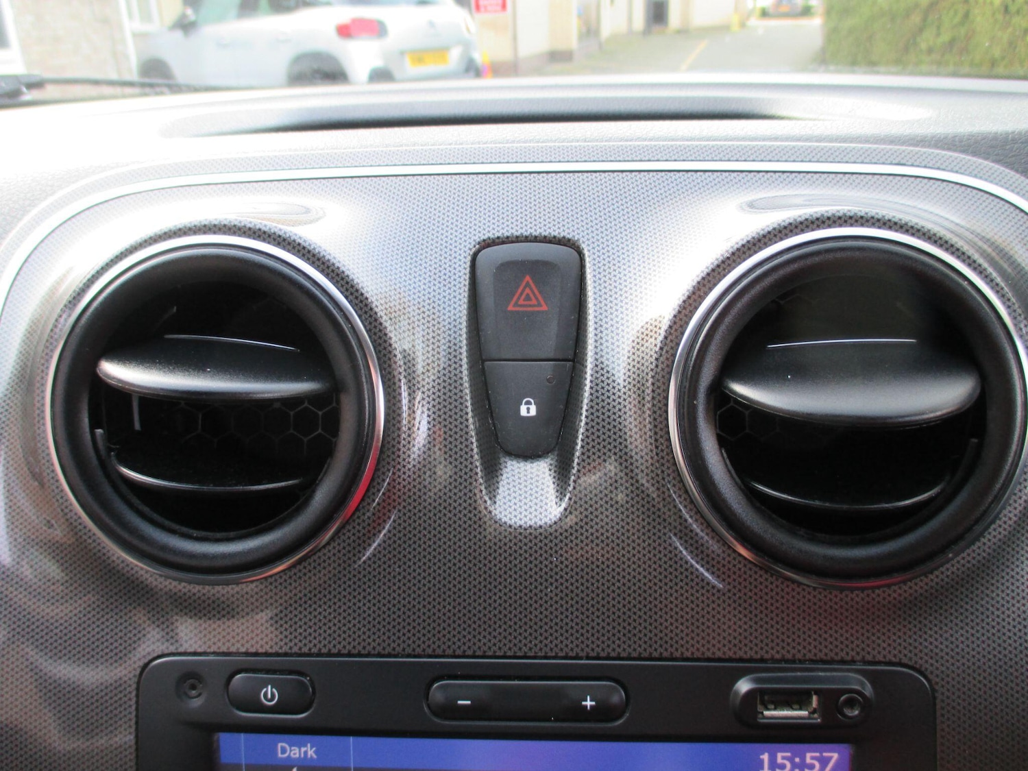 Used Dacia Sandero Stepway for sale - 77705180: Photo 35