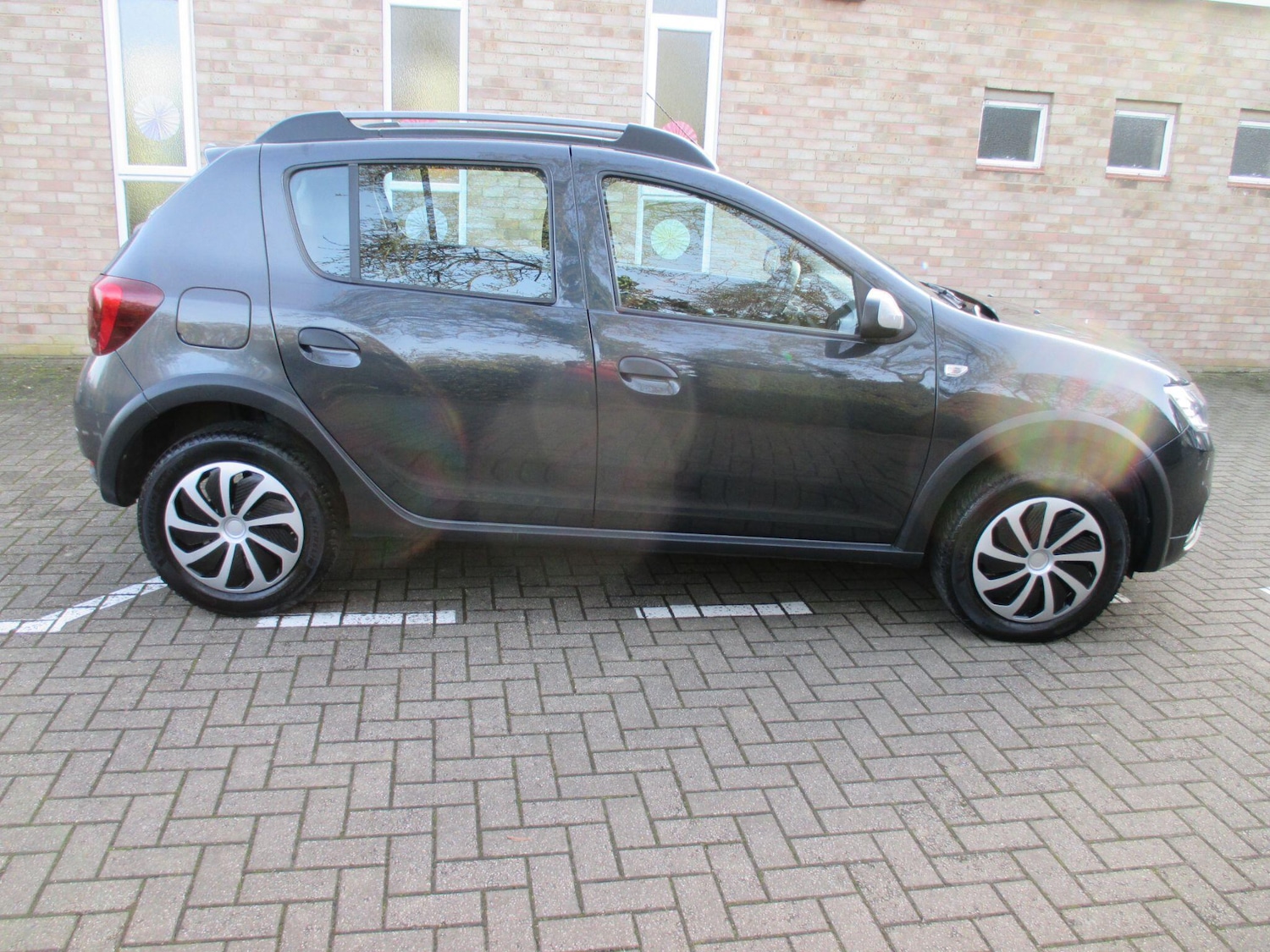 Used Dacia Sandero Stepway for sale - 77705180: Photo 6